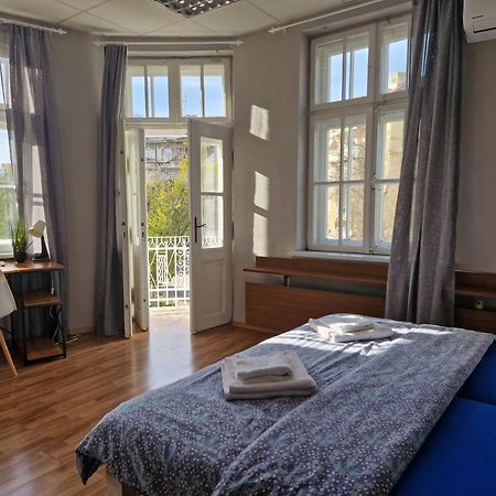 Lambo'S Corner Varna - Guest Rooms Bagian luar foto