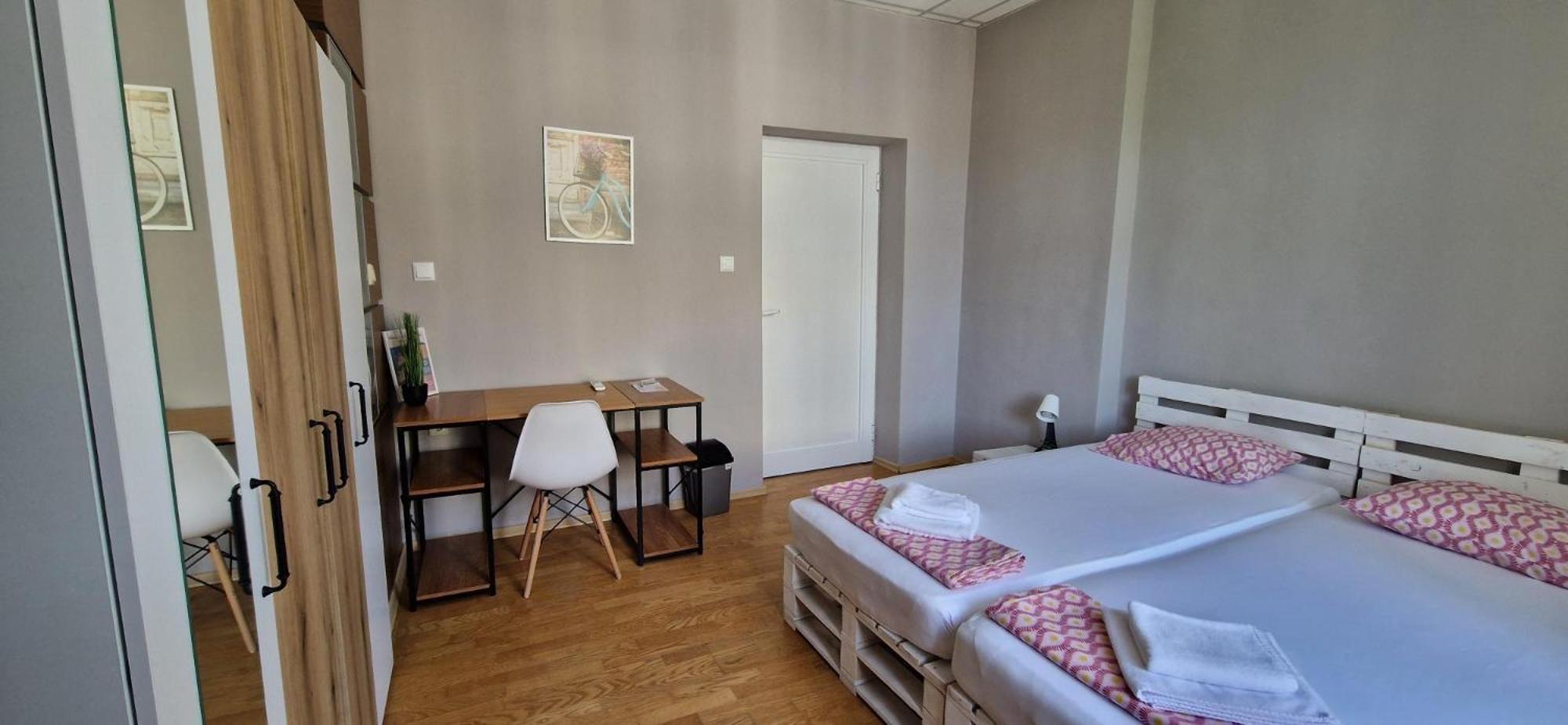 Lambo'S Corner Varna - Guest Rooms Bagian luar foto